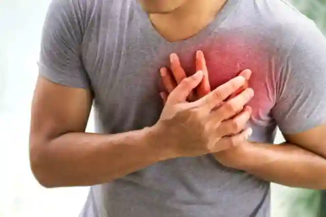 kalp ağrısı kalp krizi göğüs